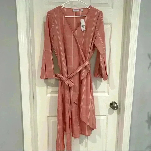 New York & Company Dress Women Size S Pink White Plaid Tulip Hem Wrap V Neck NWT - Picture 8 of 10